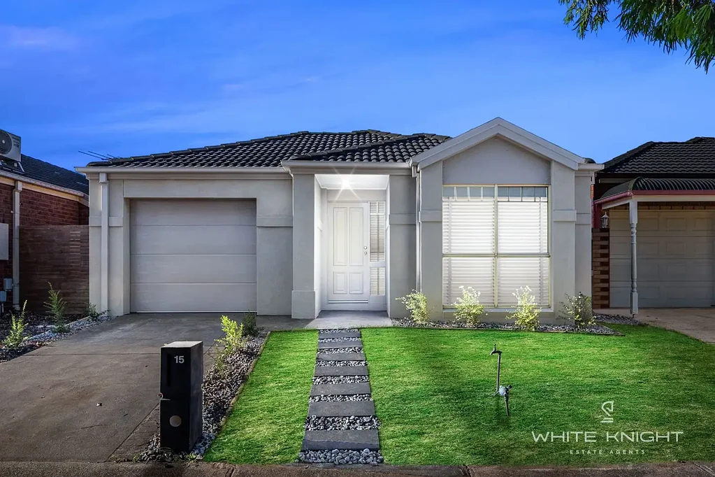 Caroline Springs 3 Bedroom White Knight Estate Agents presents a ' Renovated to Perfection ' in Caroline Springs