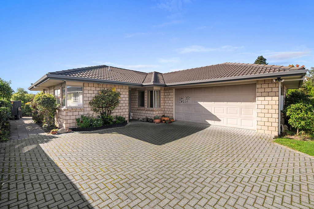 Owhata 3 Bedroom Sunshine, Space and Simplicity on Basley
