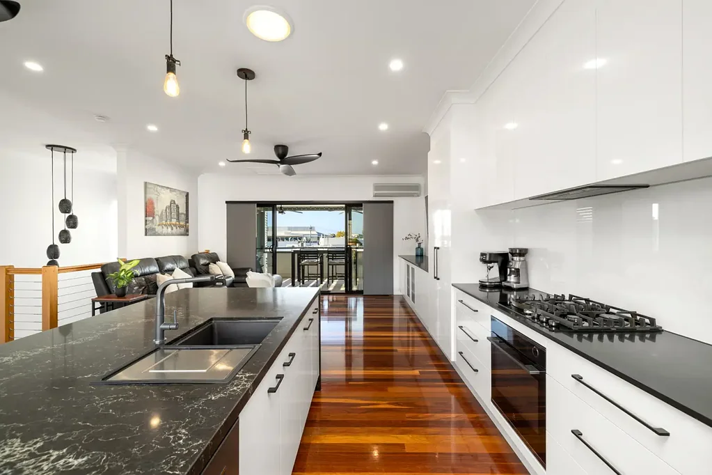 Manly 4 Bedroom Manly Marina Views