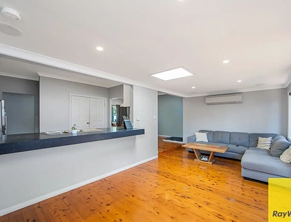 73 Bangalow Street, Ettalong Beach, Central Coast, 7 રૂમ, 3 બાથરૂમ, House