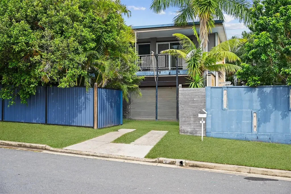 2 Kerr Street, Clinton, QLD 4680