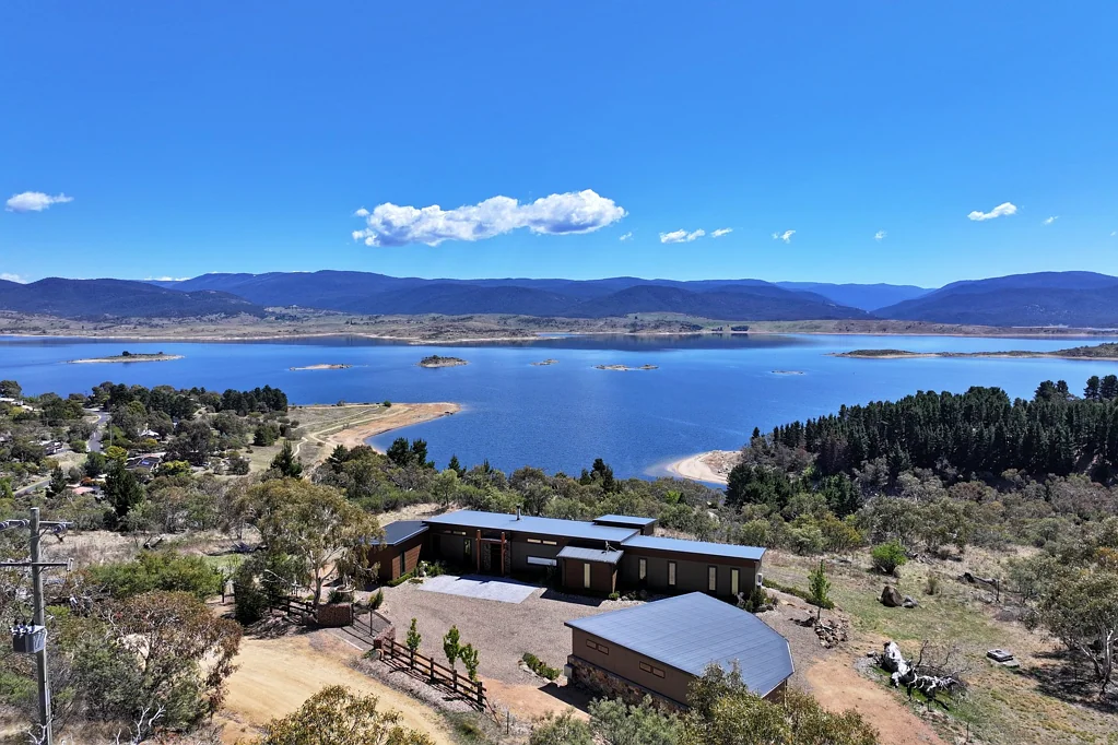 1A Jerrara Drive, Jindabyne, NSW 2627