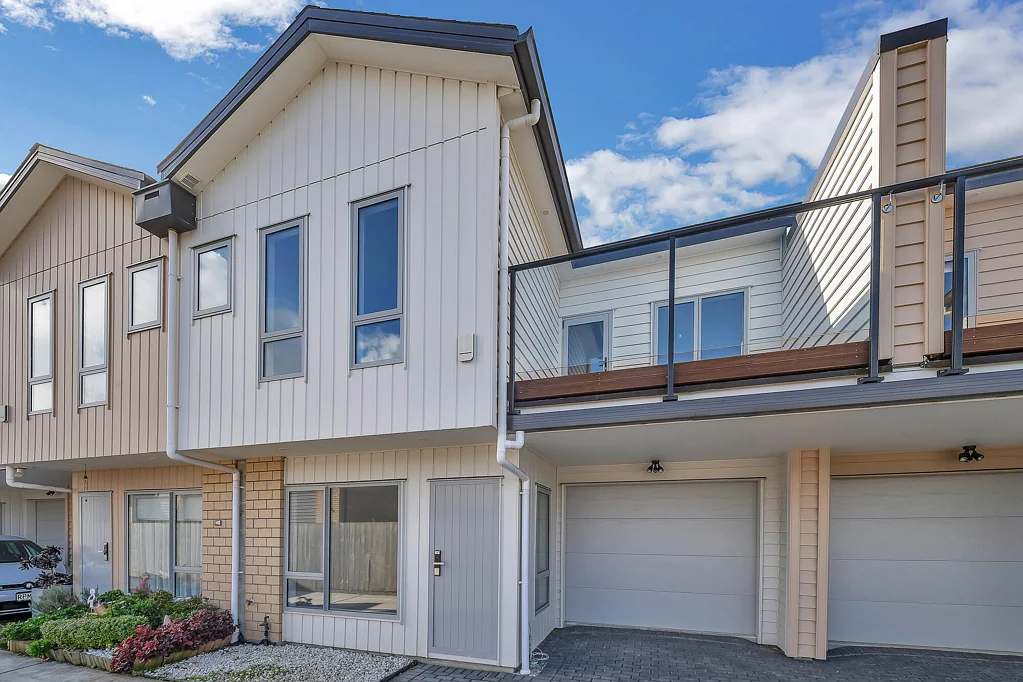 Otahuhu 4Kwarto Modern Living in a Convenient Location - Act Fast!