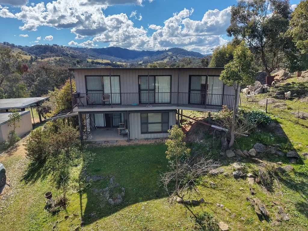 Wyangala 4બેડરૂમ Rural Escape with views of Wyangala Dam