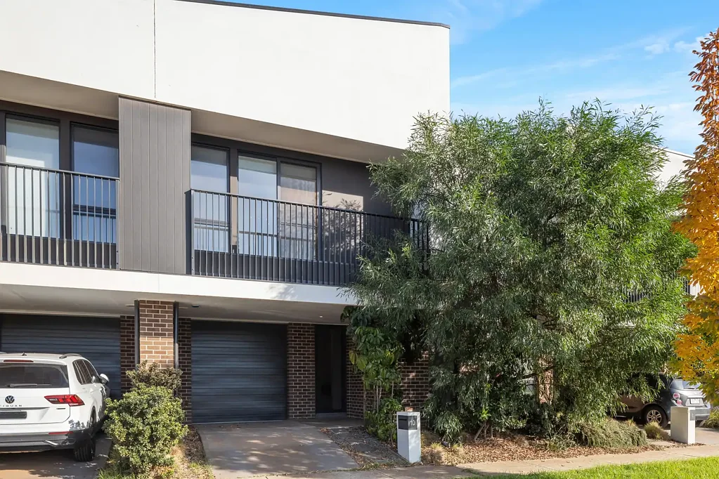 Spacious Family Home with Balcony & Modern Finishes