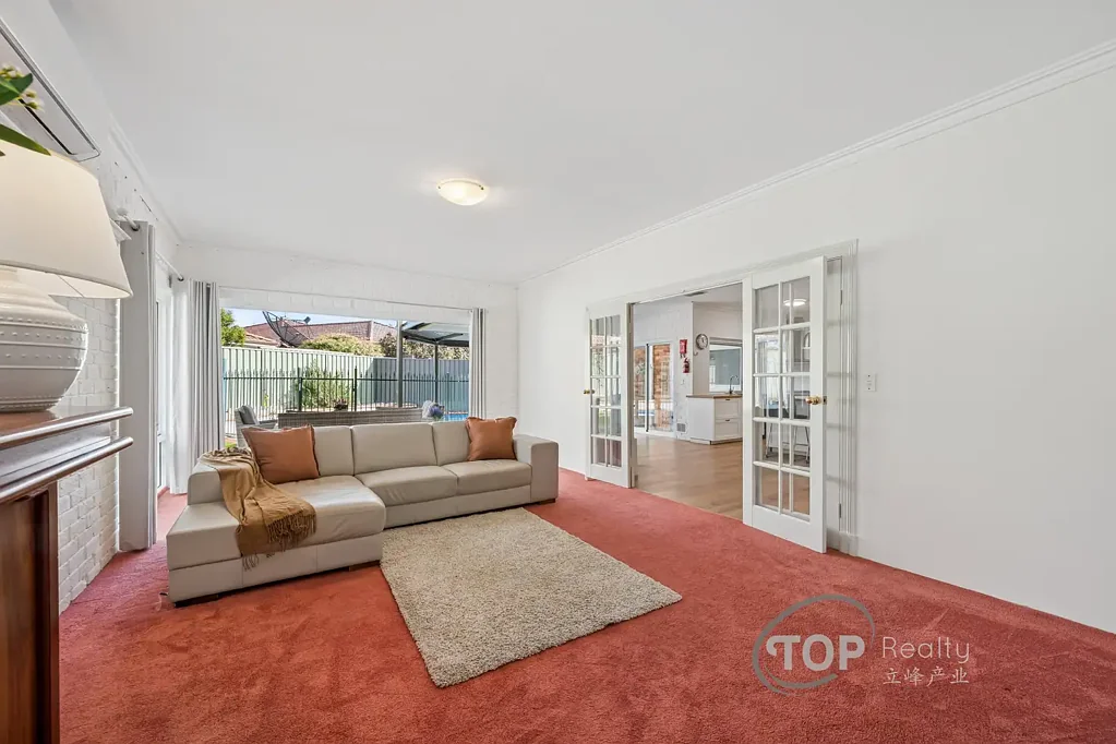 Bull Creek 5 Slaapkamer NEW PRICE! EXCEPTIONAL FAMILY LIVING IN A PRESTIGIOUS RHSZ LOCALE