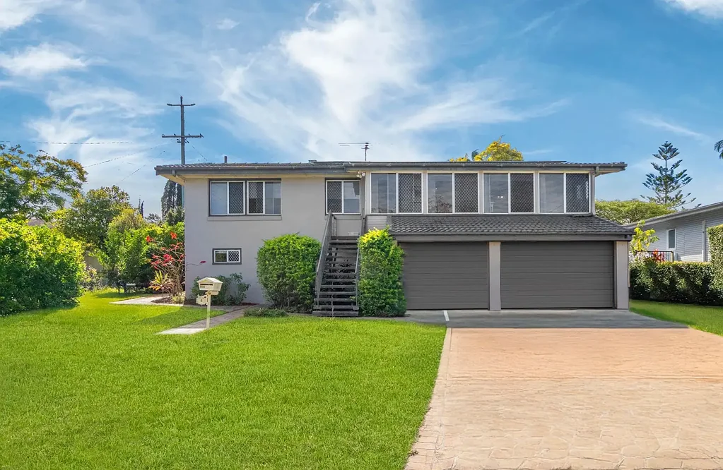 4 Stephenson Street, Oxley, QLD 4075