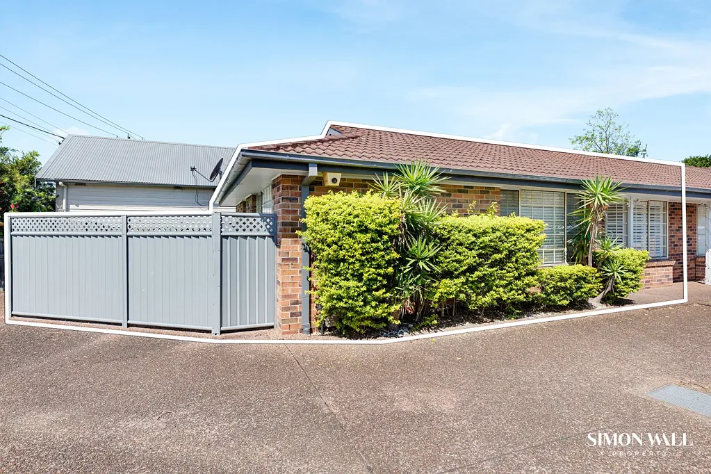 Easy-Care Living in the Heart of Merewether