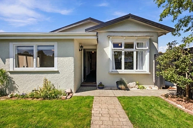 Amberley 3 Bedroom Delightfully Refreshed and Ready for You