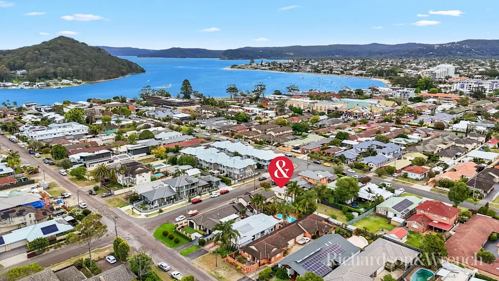 11 Eastern Road, Booker Bay, NSW 2257