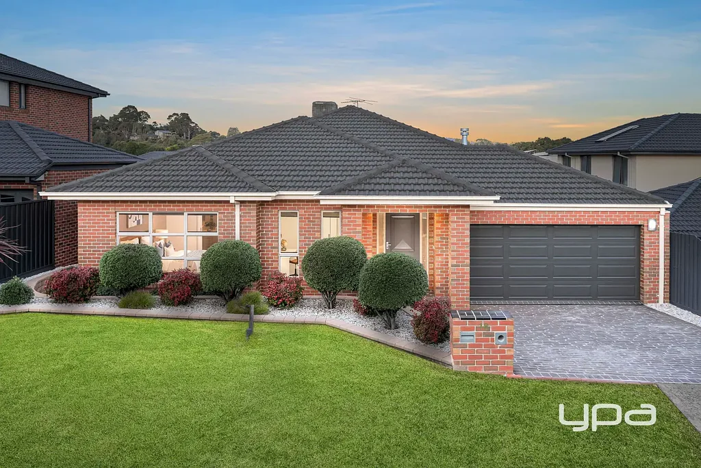 18 Royal Oak Court, Mulgrave, VIC 3170