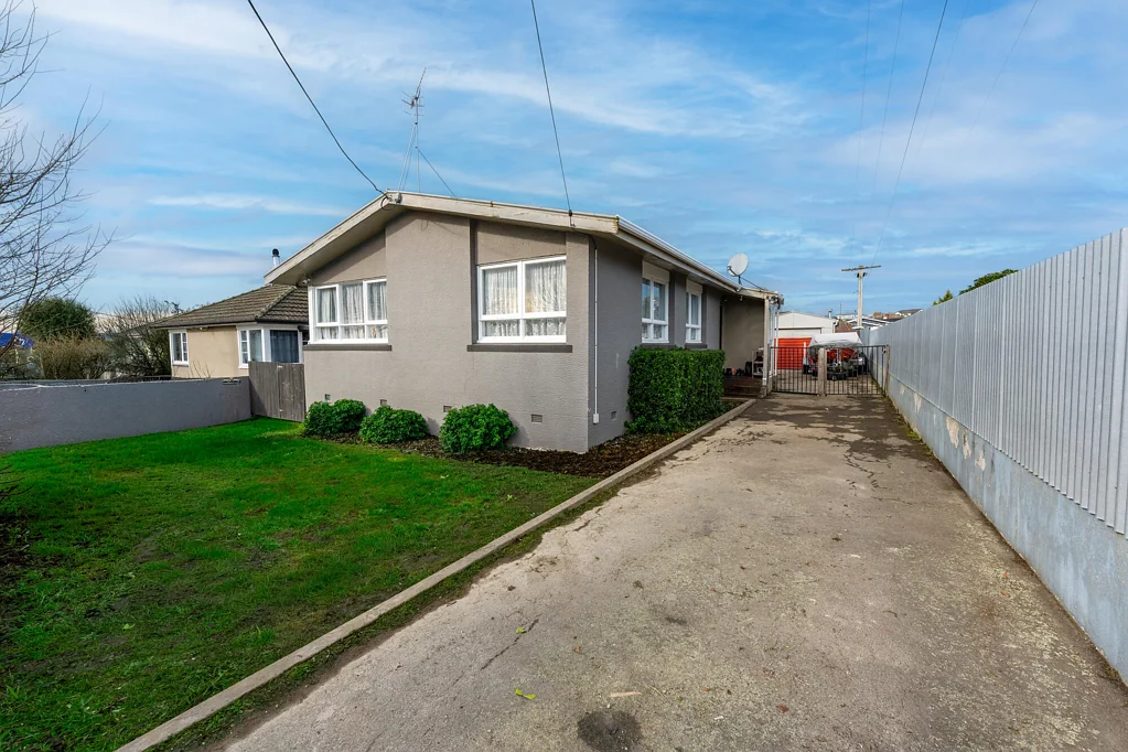 Marchwiel 3 Bedroom Your next place to relax, gather, and enjoy