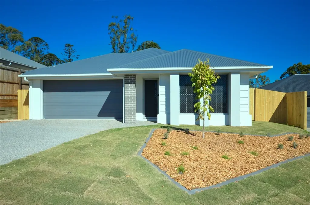 Redbank Plains 4Phòng ngủ Affordable New Home in Great Location