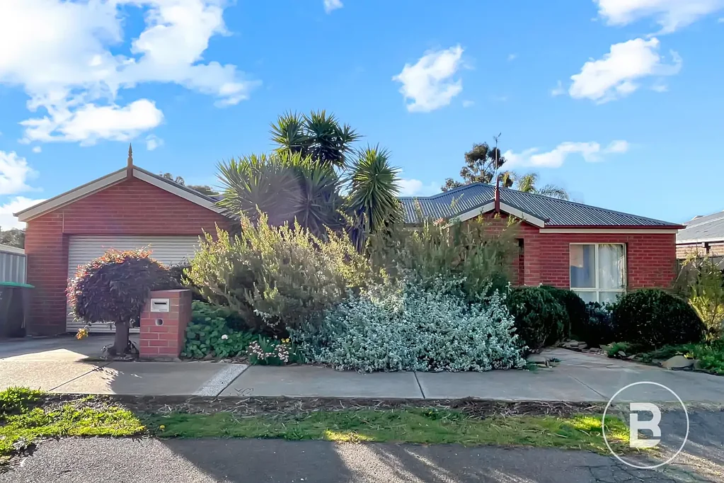 FAMILY HOME IN EAGLEHAWK