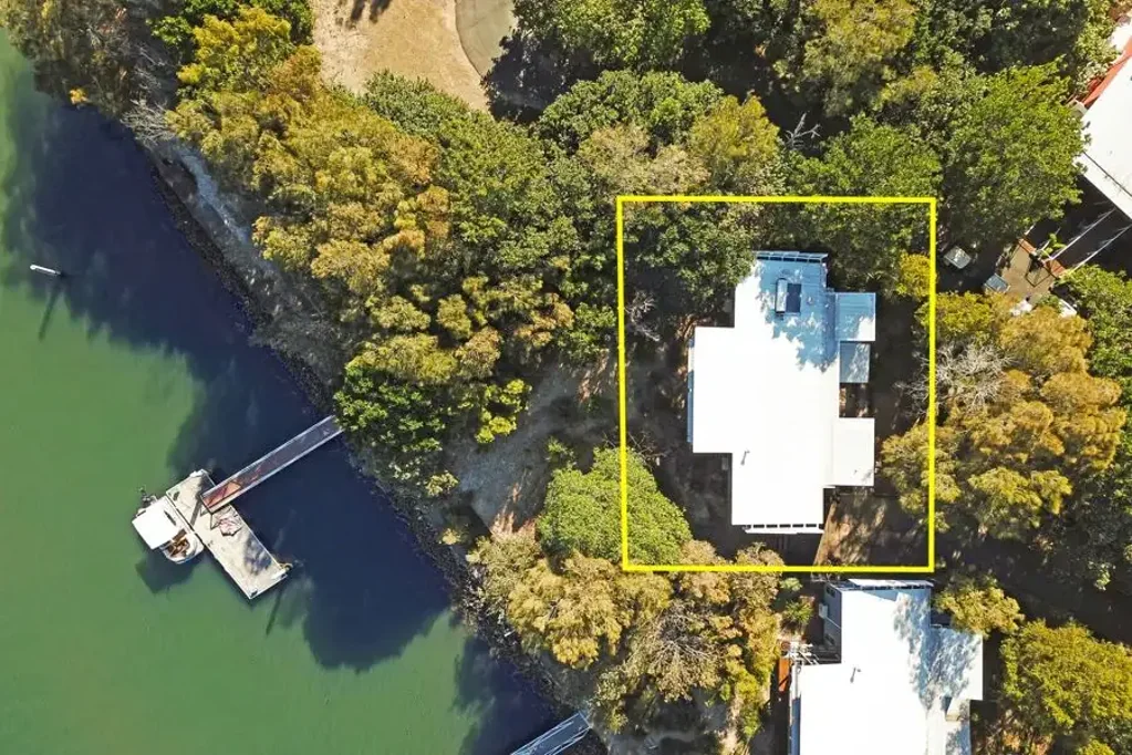 South Stradbroke 4غرفة نوم PRICE REDUCTION - Off-Grid Waterfront Living on South Stradbroke Island - Just 10 Minutes from the Gold Coast