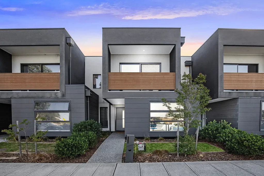 17 Pythagoras Street, Epping, VIC 3076