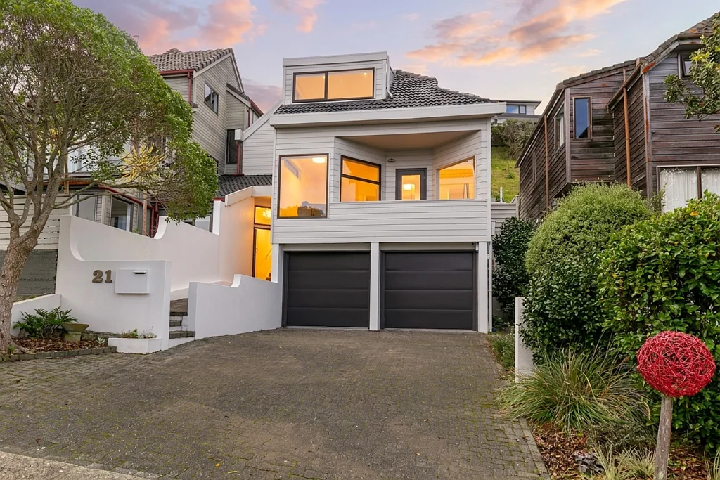 Khandallah 3 Bedroom COME HOME TO THE HARBOUR