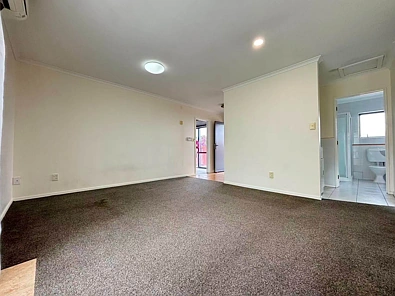 Lovely Two Bedroom Unit + Potential Office/Stu...