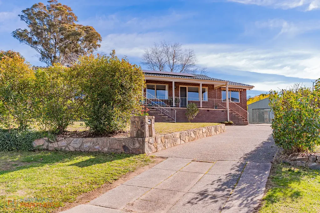 Fisher 4Zimmer A Spacious Family Retreat with Workshop, Views and Room to Move
