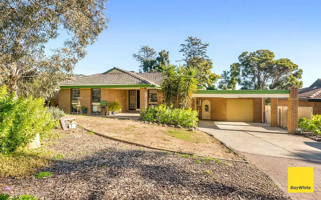 Spacious Family Home in Prime Strathdale Location
