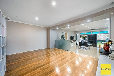 10 Farningham Street, Mount Pritchard, NSW 2170, 6 Bedrooms, 2 Bathrooms, House