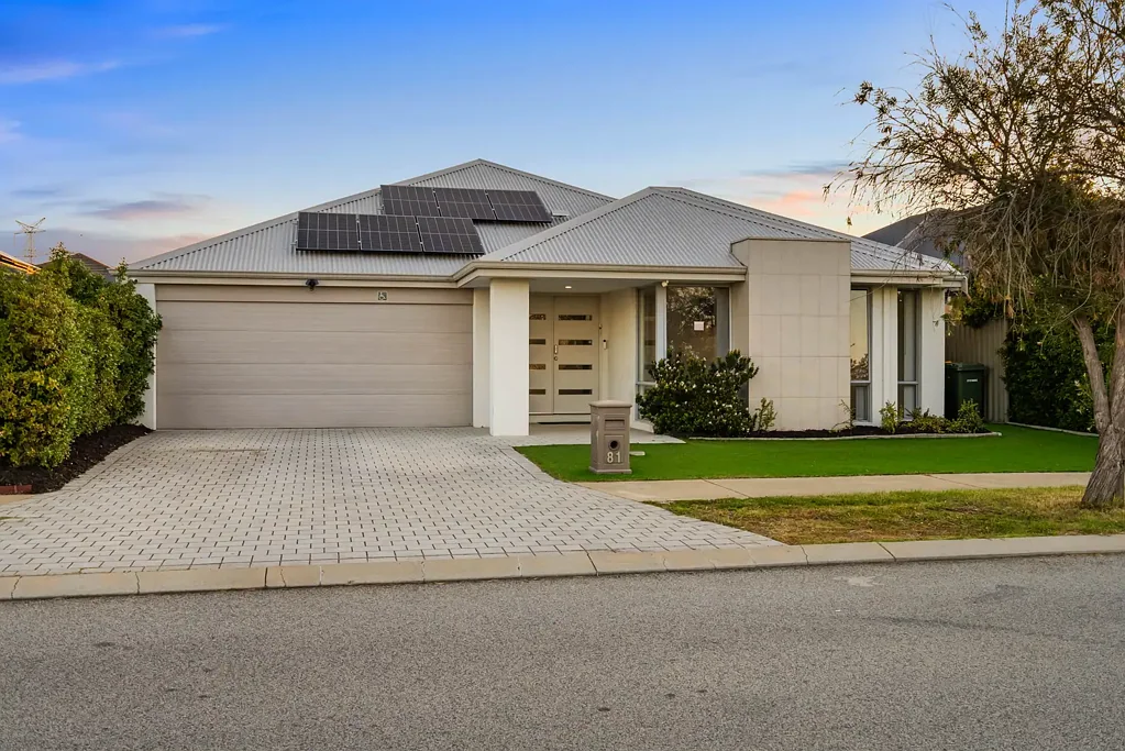 Harrisdale 4બેડરૂમ Space, Style and a Premier Location!!