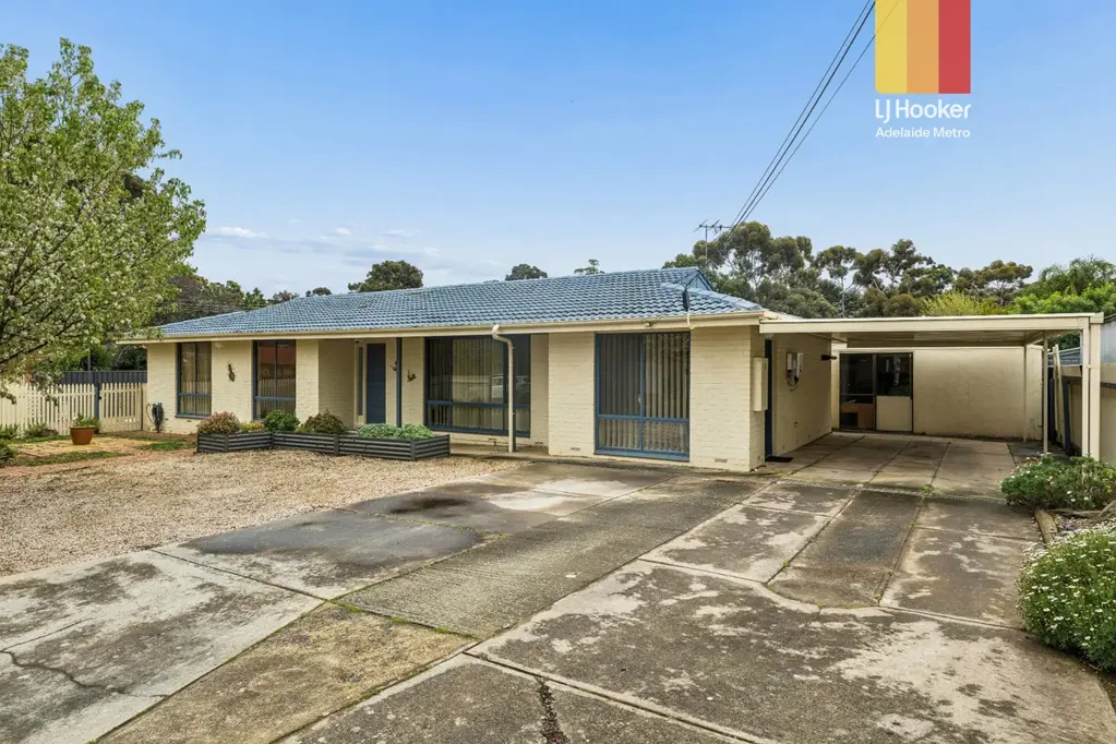 Morphett Vale 5Habitaciones Spacious Family Living with Pool, Flexibility & Outdoor Appeal