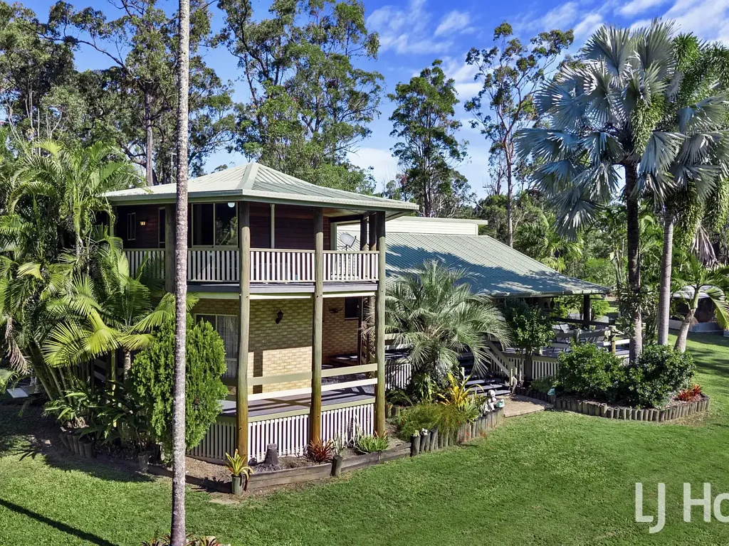 Oakhurst 5 Bedroom Stunning Family Home