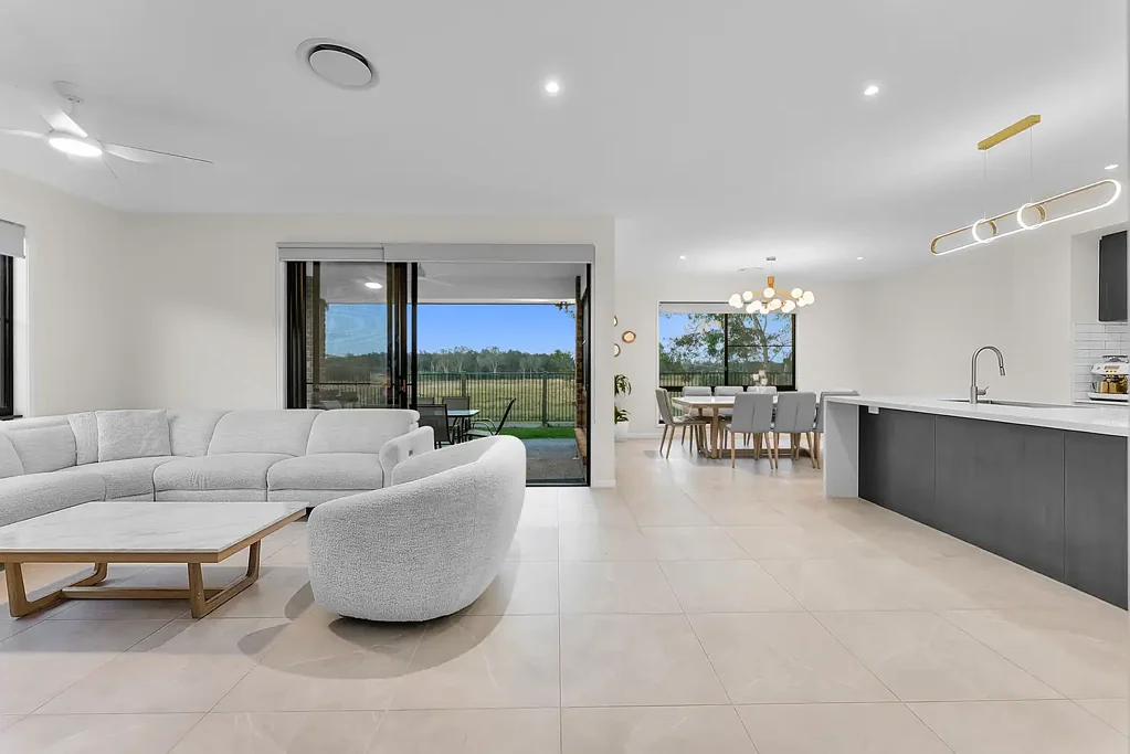 25 Sunray Parade, Griffin, QLD 4503
