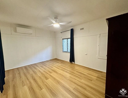 37 Stevens Street, Southport, Gold Coast, 5 રૂમ, 2 બાથરૂમ, House