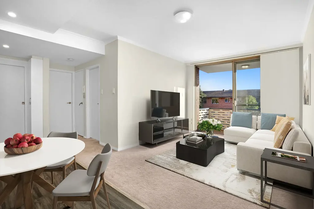 TWO BEDROOM APARTMENT WITH CAR SPACE