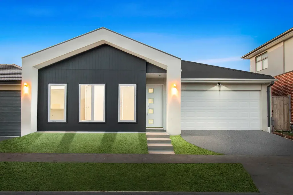 Highly Upgraded 4BR Gem – Luxury Living in Orchard Estate