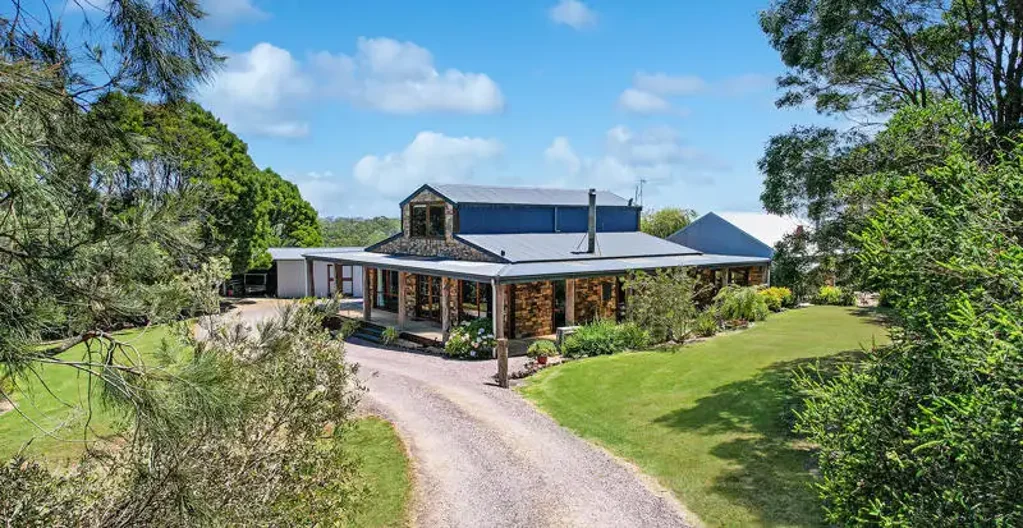 Timboon 5 Bedroom Once-in-a-Lifetime Opportunity!