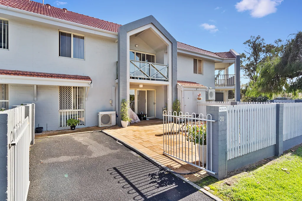 20/1-3 Hackett Street, Mandurah, WA 6210