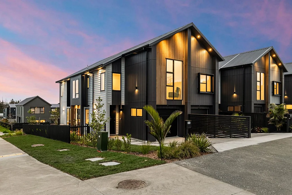 Orewa 4Kwarto HOT LISTING! BE QUICK!