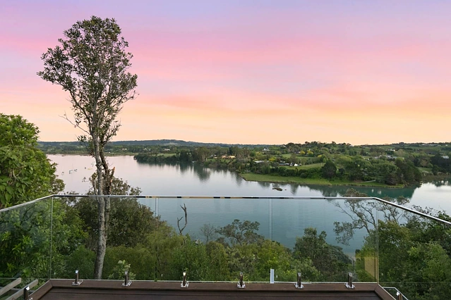 45 Pohutukawa Avenue, Shelly Park, Manukau City, Auckland