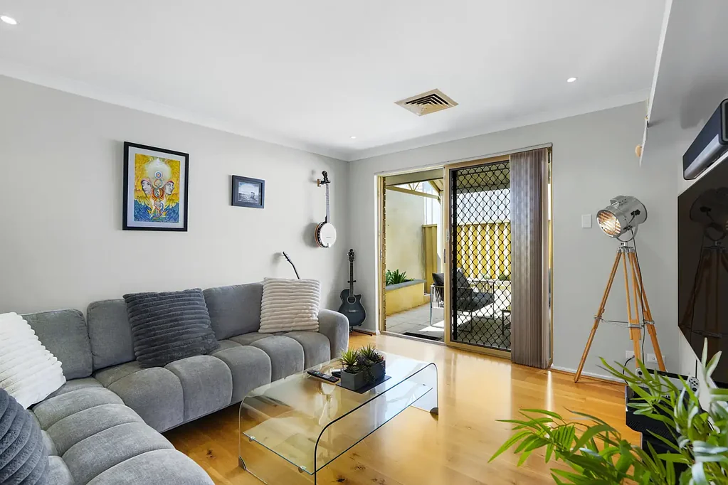 Osborne Park 2Kwarto Easy-Care Living in a Convenient Location with No Strata Fees