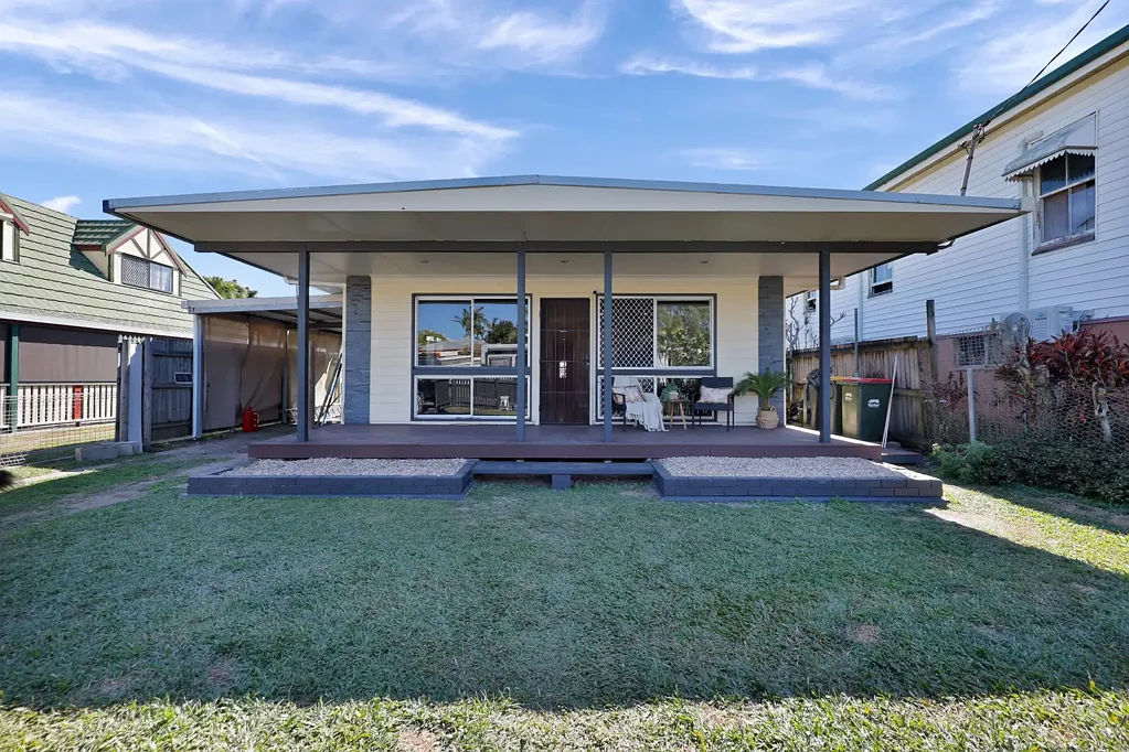 South Mackay 4房  Entertainers Delight