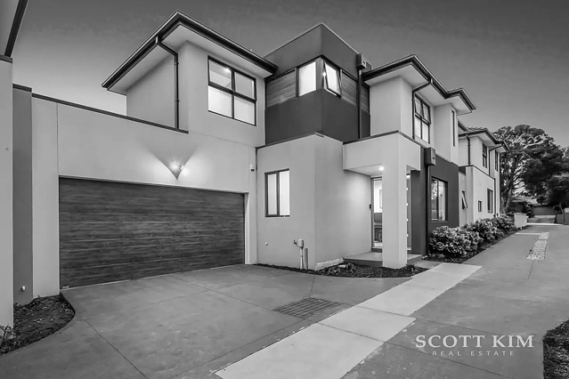 2/24 Wridgway Avenue, Burwood, VIC 3125