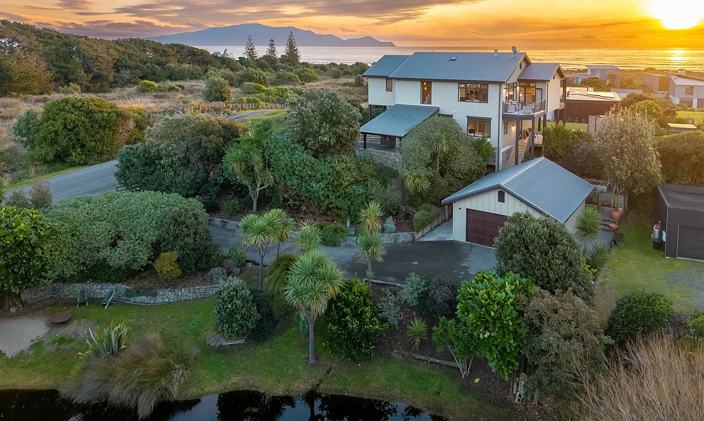 8 Beachview Grove, Peka Peka, Kapiti Coast, Wellington