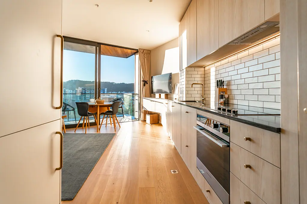 Te Aro 1Moenga SUNNY, NEAR-NEW CITY PAD