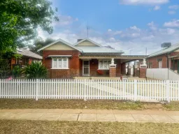 28 Bogan Street, Parkes