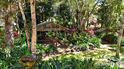 બાહ્ય - સરનામું રાખવામાં આવ્યું, Lake Eacham, QLD 4884
