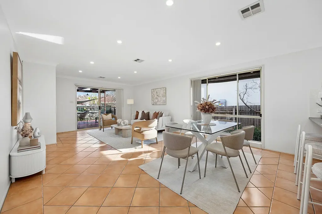 Amaroo 4Zimmer Prime Amaroo Position, Walk to Schools, Shops and Parks
