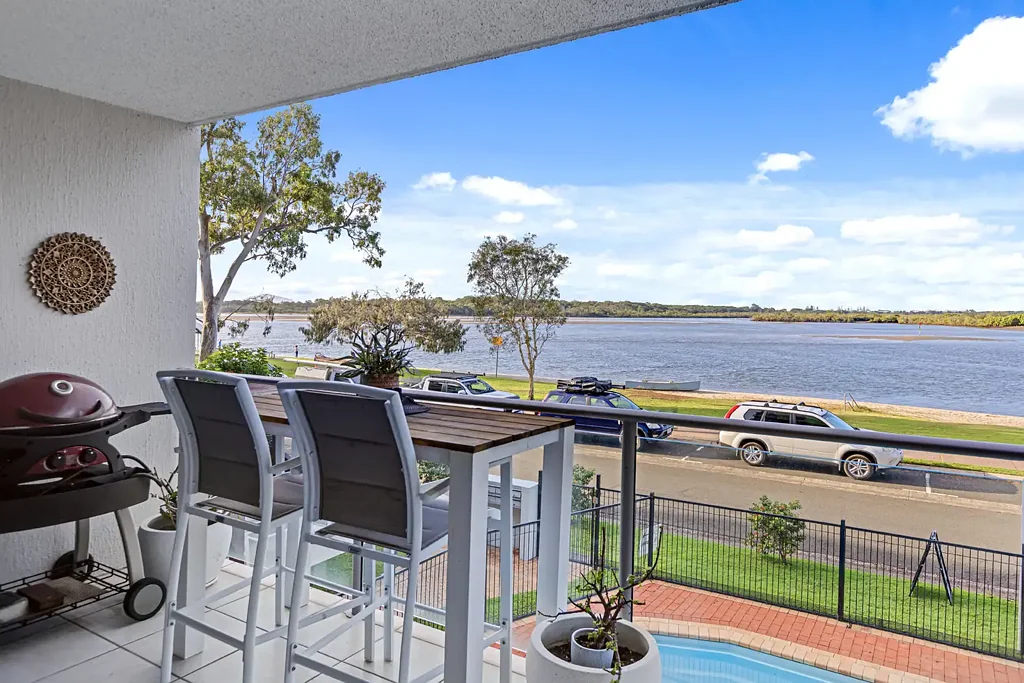 Maroochydore 2कमरा Renovated Riverfront Living In A Premium Picnic Point Position