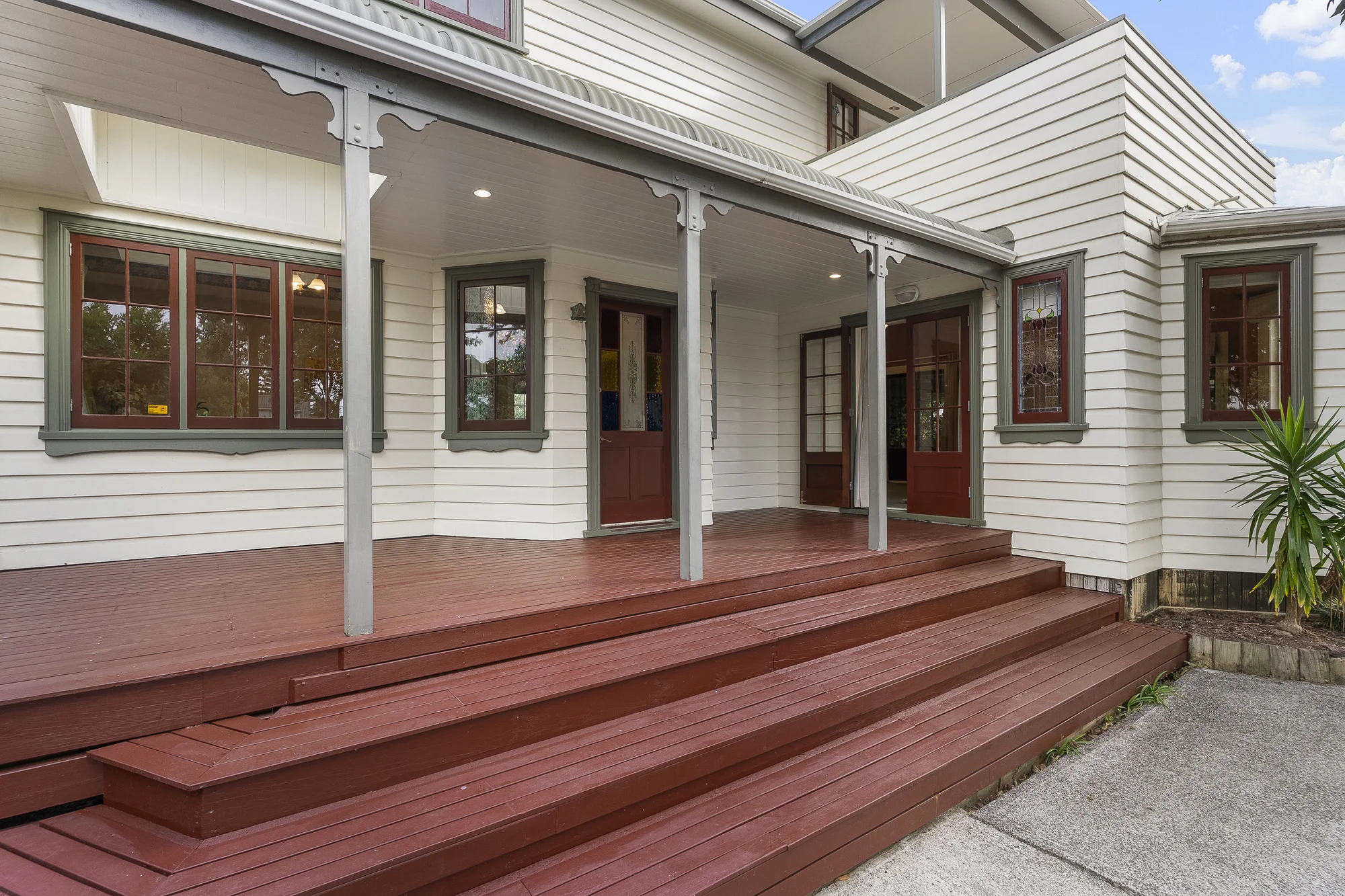 Beachlands 5침실 Price Reduced - Character Coastal Home + Income