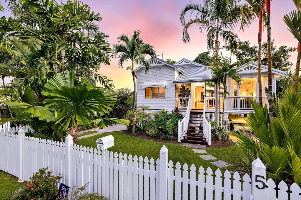 5 Hall Street, Edge Hill, QLD 4870