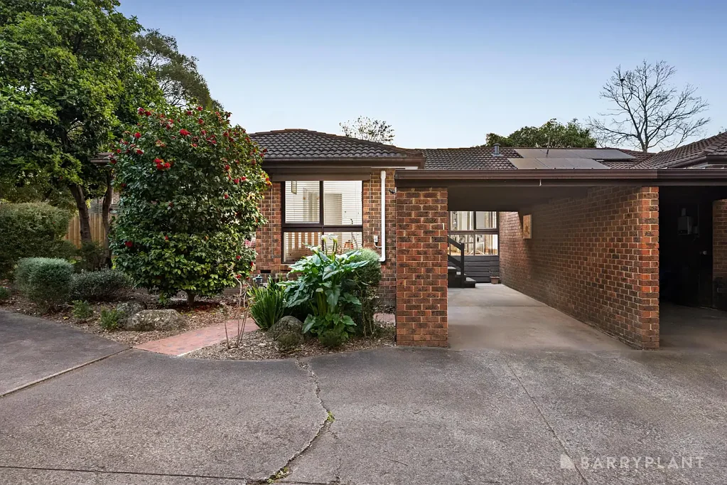 Nunawading 3બેડરૂમ Refined Living with Exceptional Lifestyle Convenience