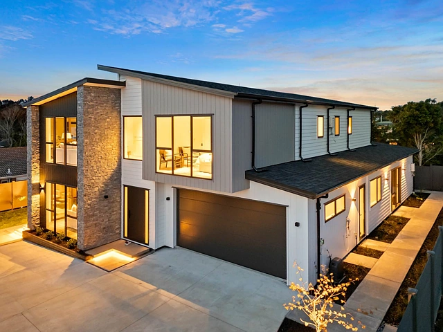 19A Cliff View Drive, Green Bay, Waitakere City