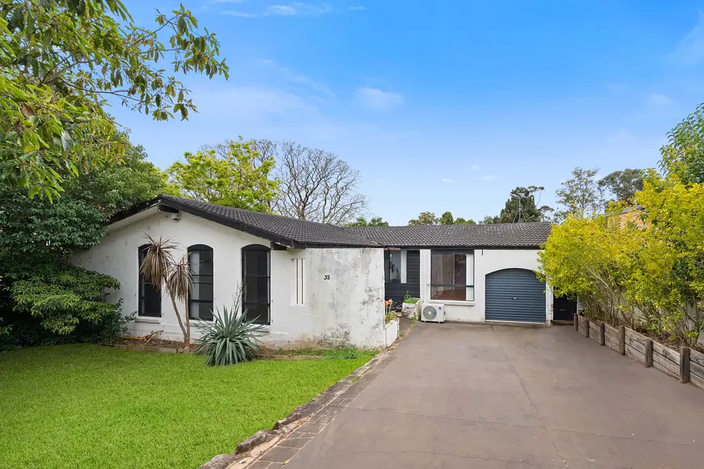 Bradbury 4कमरा Large Family Home with Pool in a Convenient Bradbury Location